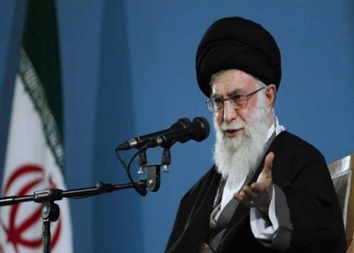 السيد الخامنئي: رؤساء الدول الذين شنوا العدوان على سوريا مجرمون